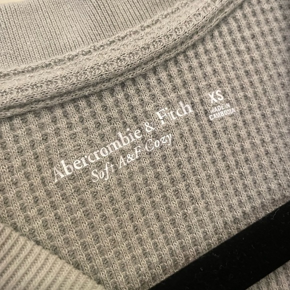 Abercrombie & Fitch Waffle Long Sleeve in Light Olive Green - Picture 4 of 5